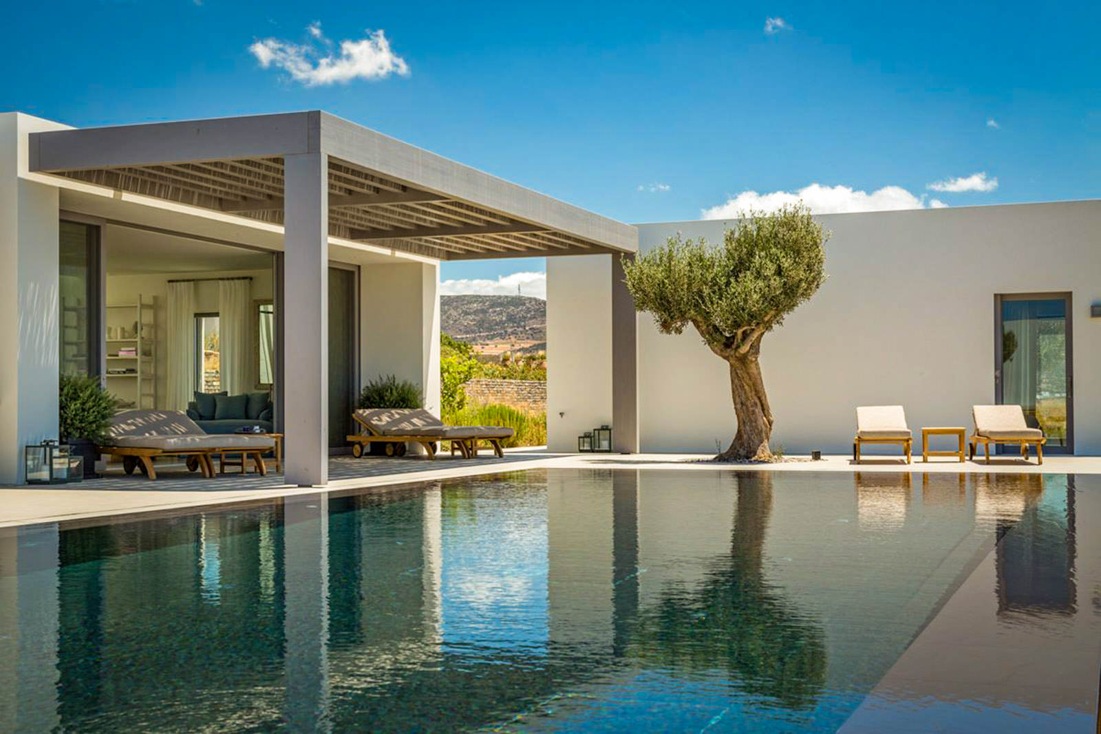 Makria Myti II, Paros