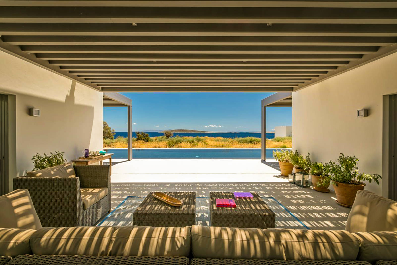 Makria Myti II, Paros