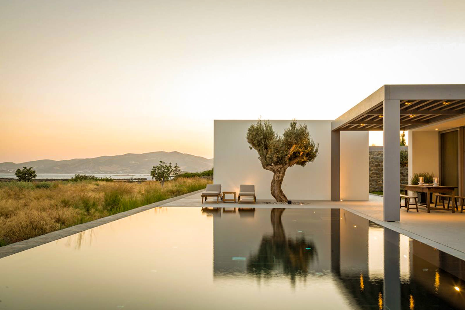 Makria Myti II, Paros